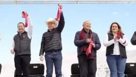 Inaugura López Obrador carretera Agua Prieta-Bavispe