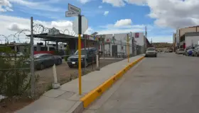 Penalizan a taxistas por apoderarse de estacionamiento exclusivo