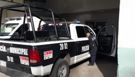 Muere interno rumbo al hospital