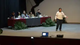 Realizan concurso de oratoria enfocado a vida y obra de Benito Juárez