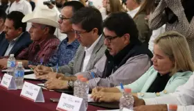 Firma Alcalde convenio de colaboración con CECOP
