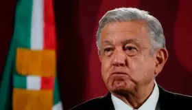 Hay un “departamentito” en EU que cuida al conservadurismo: AMLO