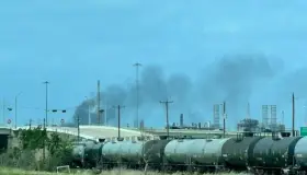 Explota planta química en Texas; cerca de Deer Park