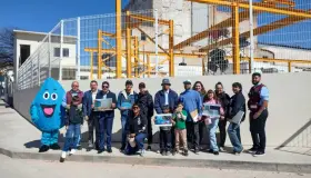 Premia Oomapas a ganadores de concurso de dibujo para mural