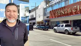 Batallan comerciantes del primer cuadro para vender