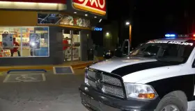 Se lleva ladrón 8 mil pesos de tienda de servicio