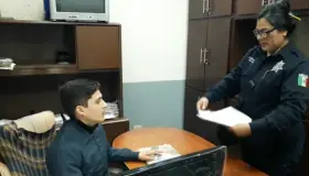 Capacitan constantemente a jueces y policías