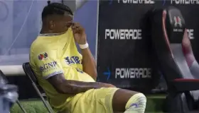 Fuera Martínez varias semanas