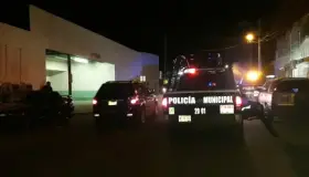 “Batean” sujetos a hombre en la Kennedy