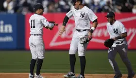 Yanquis se quedan con la serie