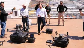 Presenta Protección Civil Sonora Escuadrón de Drones
