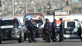 Reportan robos en comercios de la Kennedy