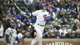 Pacta Ian Happ con Cachorros