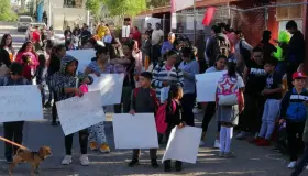 Exigen reparación de baños en escuela Ignacio Zaragoza
