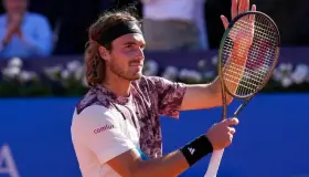 Tsitsipas confirma en LC