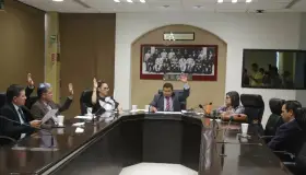 Aprueban iniciativa ciudadana Ley 3 de 3 en Comisión
