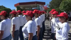 Rinden protesta de Bandera jóvenes del SMN