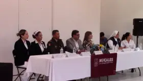 Reconocen a enfermeras y enfermeros por su gran labor