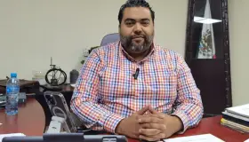 Ofrecen trámites de licencia de conducir a los mexicanos en Phoenix