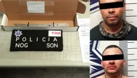 Lesiona a su novia y lo quieren linchar; policía lo salva