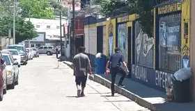 Golpean a estudiantes después de discutir con maestra