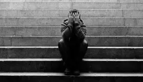 Desconfiados, neuróticos, introvertidos pueden sufrir depresión