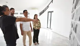 Recorre espacios culturales Embajador de Belice en México