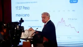 Celebra AMLO baja de la inflación y fortaleza del peso