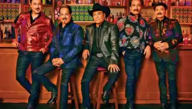 Cada quien tiene su espacio: Los Tigres del Norte