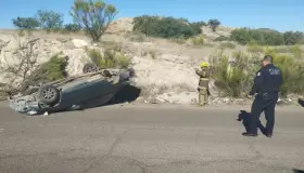 Volcamiento deja tres niños heridos