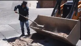 Repara el Oomapas fuga de agua en colonia San Carlos