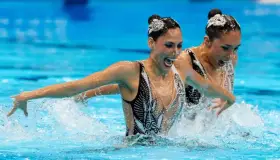 Regresa Conade becas a nadadoras