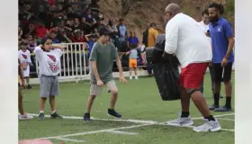 Cards visitan Nogales, Sonora