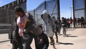 Dan luz verde a Biden para cambiar reglas de ley de migración