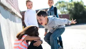 Trabajan en erradicar la violencia escolar