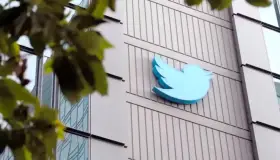 Amenaza Twitter con demandar a Meta por Threads