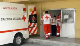 Golpean a dos en diferentes lugares de la ciudad