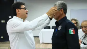 Dotan de lentes a policías municipales