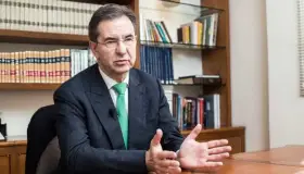 Asegura embajador que fentanilo es traficado por estadounidenses