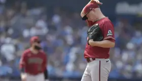 Diamondbacks van con cautela