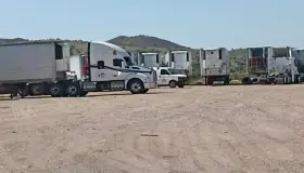 Investigan muerte de trailero