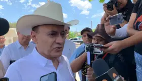 Se apoyará a familias afectadas de Guaymas y Empalme: Gobernador