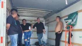 Aseguran a migrantes al sur de Arizona