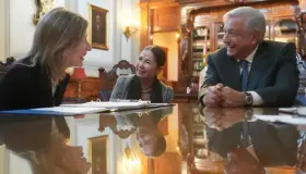 Acuerdan México y EU ir contra redes de tráfico de armas y fentanilo