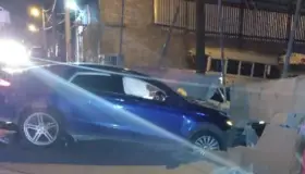 Mujeres alcoholizadas provocan choques