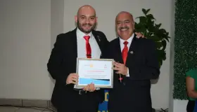 Es Michel Liera Rotario del Año