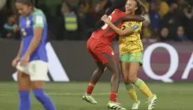 Muestran a Brasil la puerta de salida