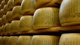 Fallece aplastado por toneladas de queso