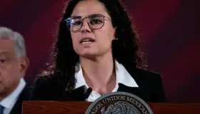 Formalizan compra-venta de Mexicana de Aviación por 815 mdp