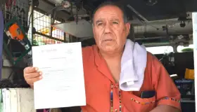 Pide cerrajero a la CFE reconecte su servicio